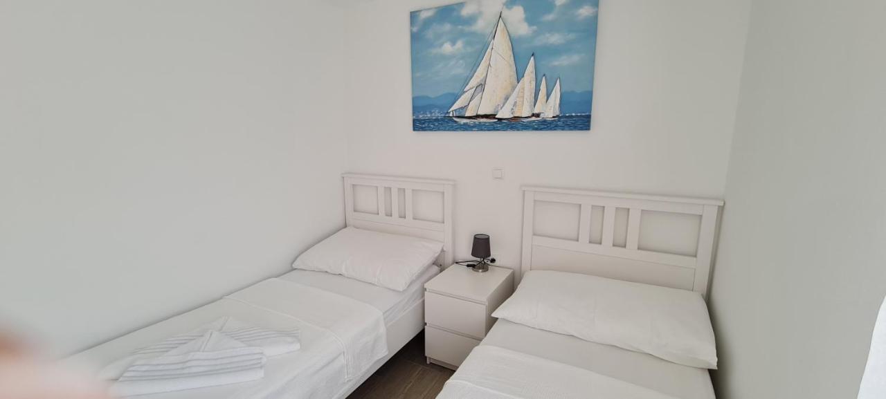 House Vallis Aurea Povile
